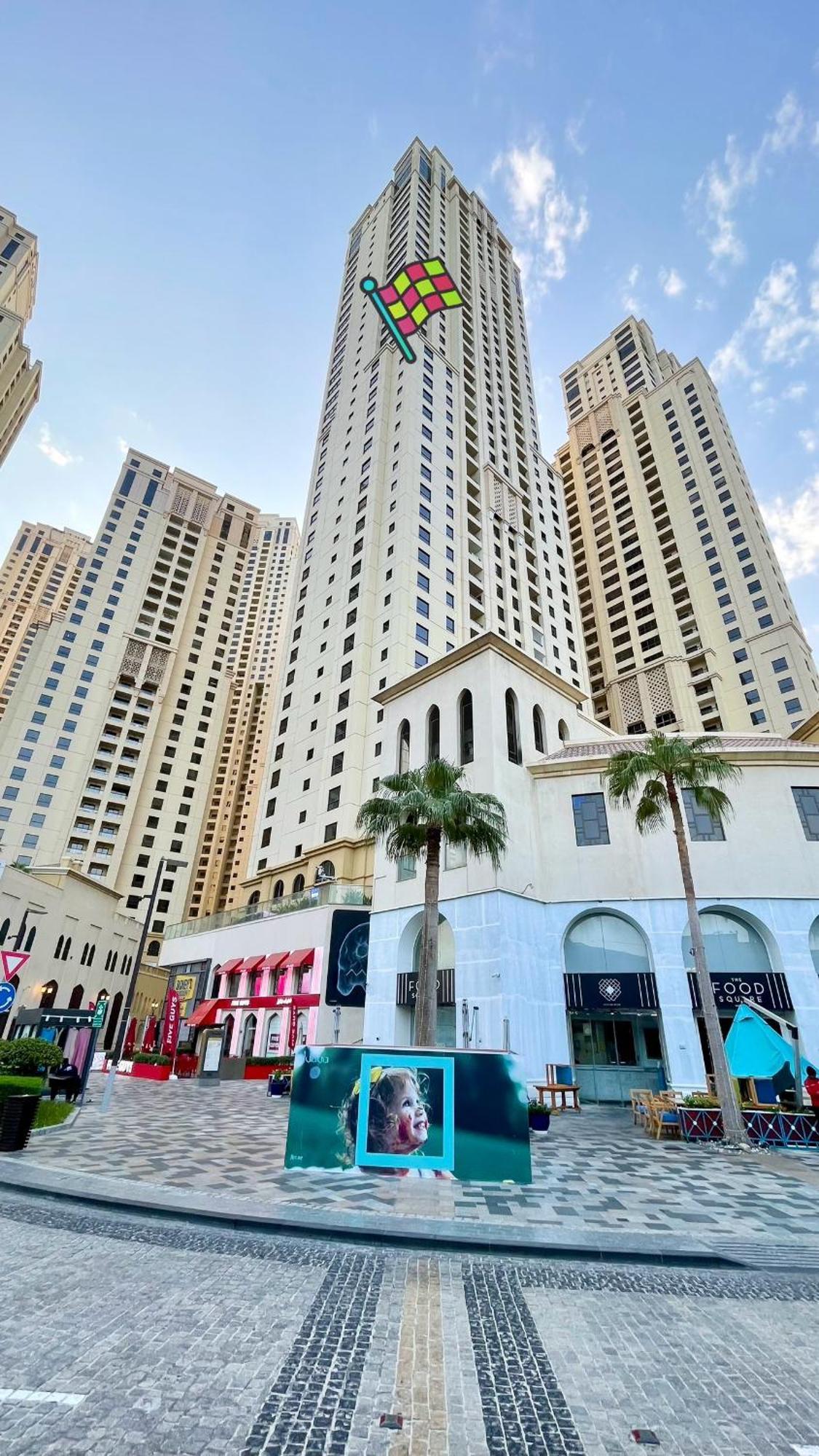 Jbr Beachfront Luxe Sea Facing Appartement