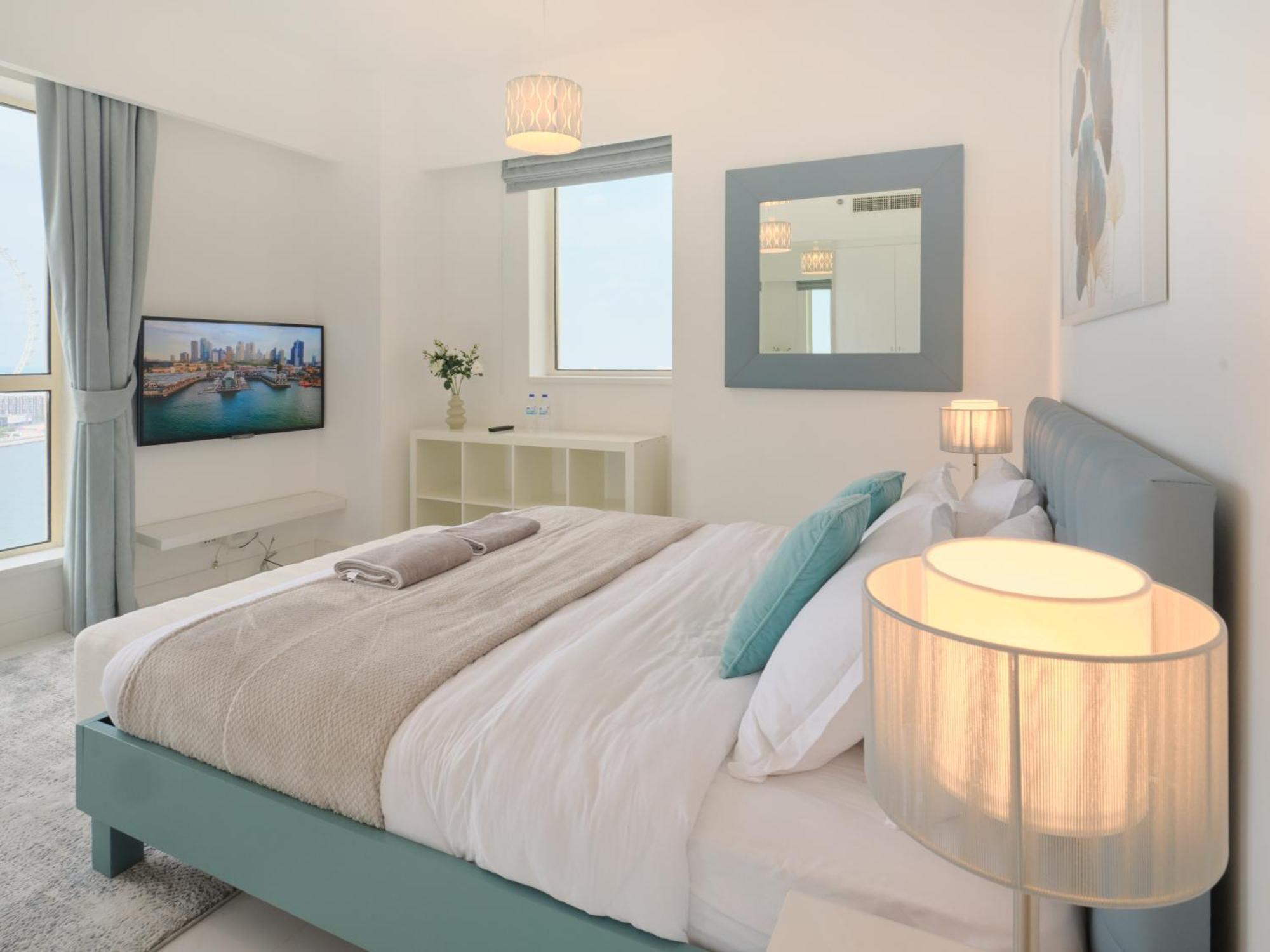 Jbr Beachfront Luxe Sea Facing Appartement Dubai